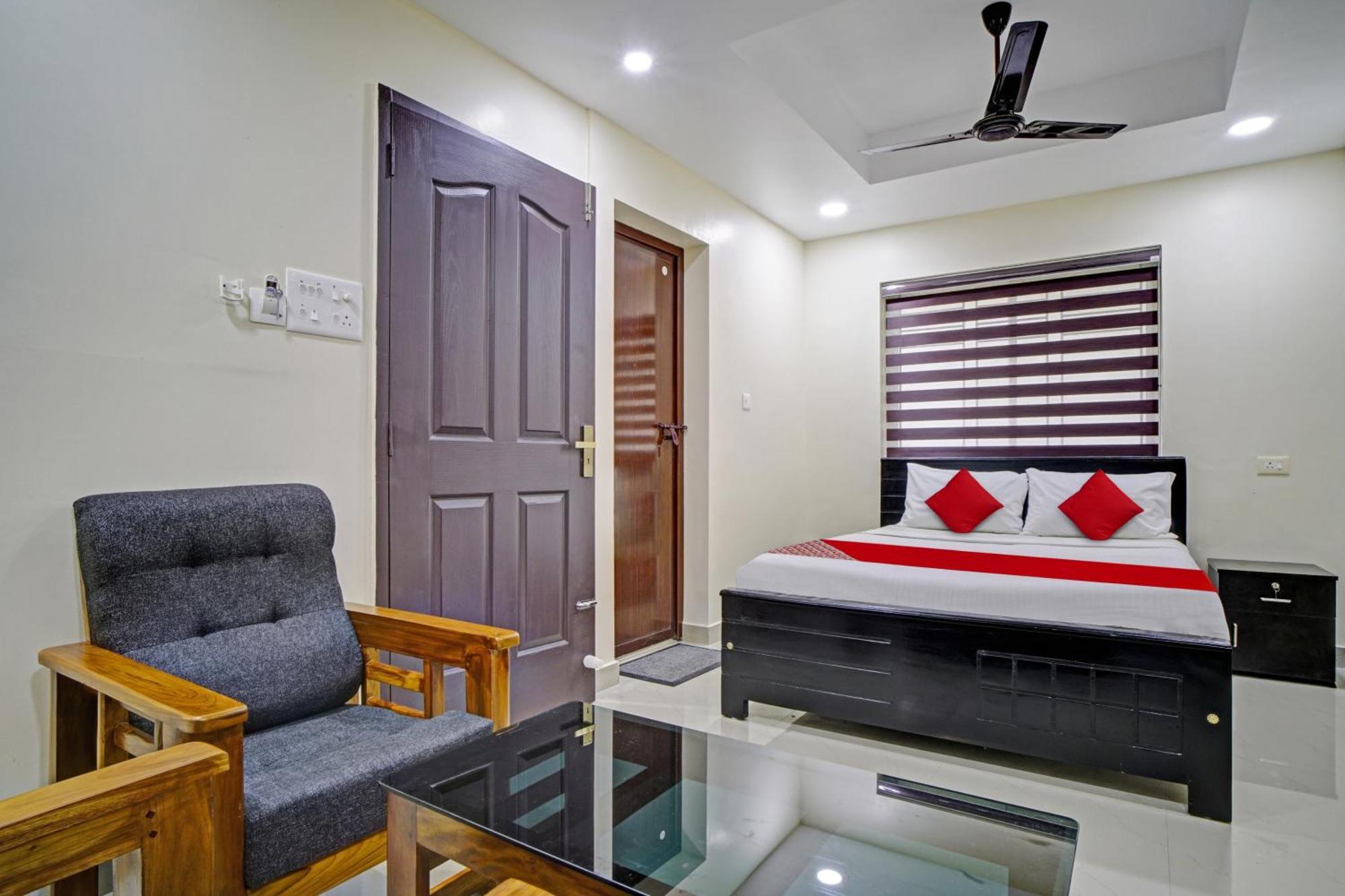 Hotel O Crystal Executive Suites Коччи Экстерьер фото