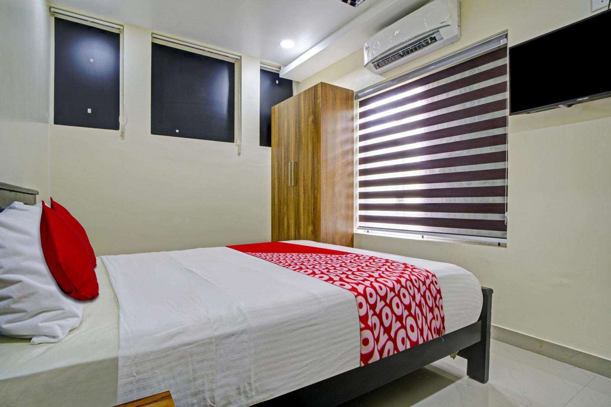Hotel O Crystal Executive Suites Коччи Экстерьер фото